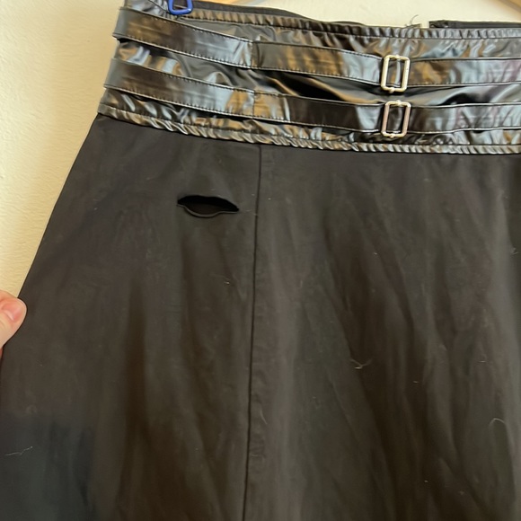 Tripp NYC Double Belted Hi-Low Hem Skirt - Picture 5 of 6